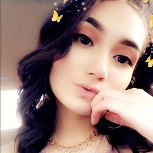 Meet your Posher, Alyssa